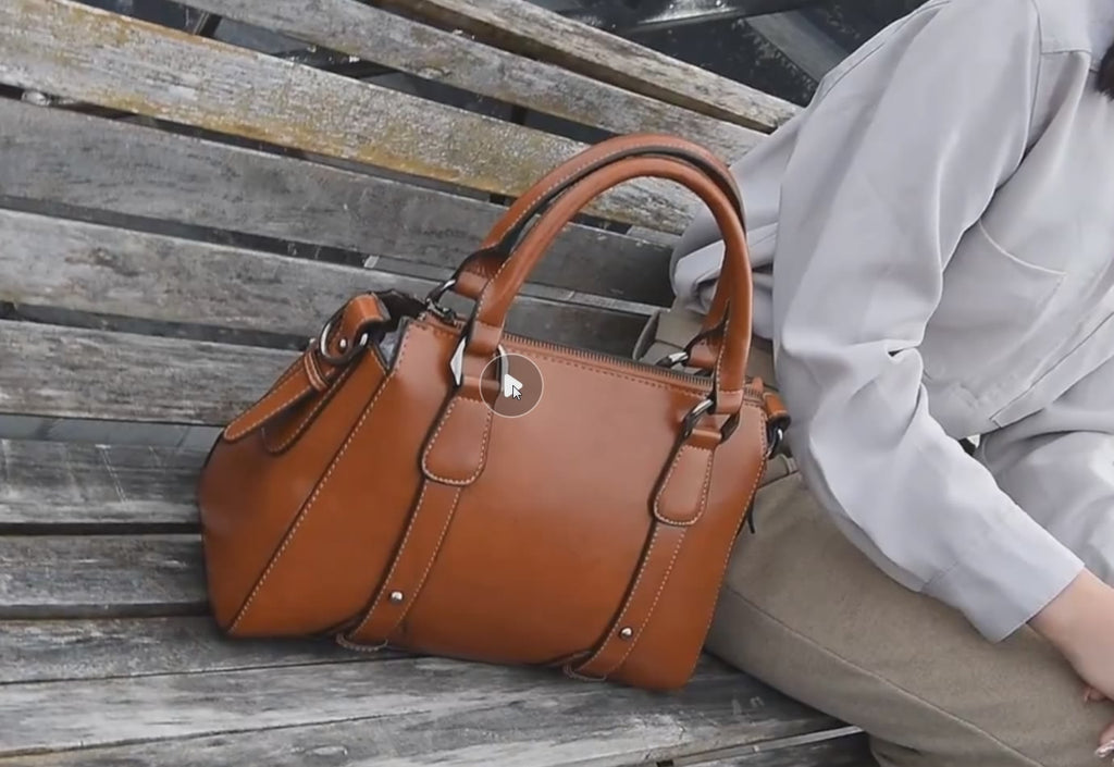 Women's Luxury 2025 New Genuine Leather Waterproof Boston Crossbody Shoulder Bags Soft Handle Zipper Closure Large Capacity